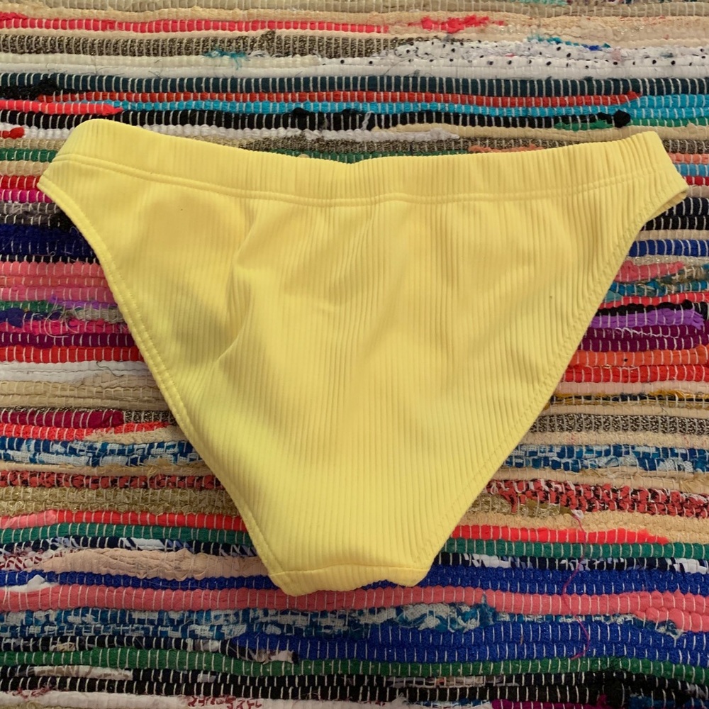 Yellow Ribbed Bikini - Picture 2 of 4